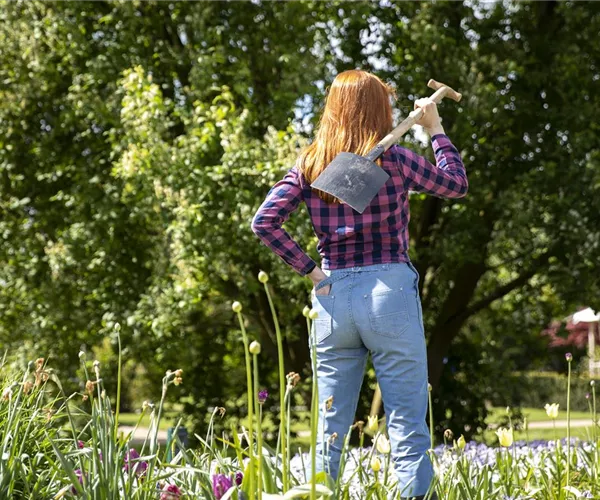 Gartenarbeit leicht gemacht – mit den richtigen Geräten